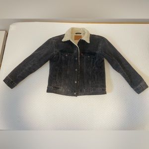 Levi’s acid wash black Sherpa Jean jacket - size s